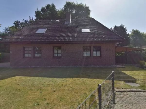Immobilie in Hohenlockstedt - Einfamilienhaus auf großem Grundstück in Hohenlockstedt sucht neue Bewohner - Bild 1