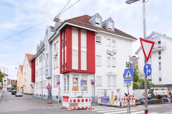 Immobilie in Heilbronn - Urbane 1-Zi.-Wohnung in Heilbronner Citylage mit Süd-Balkon & TG-Stellplatz - ab sofort bezugsfrei - Bild 0