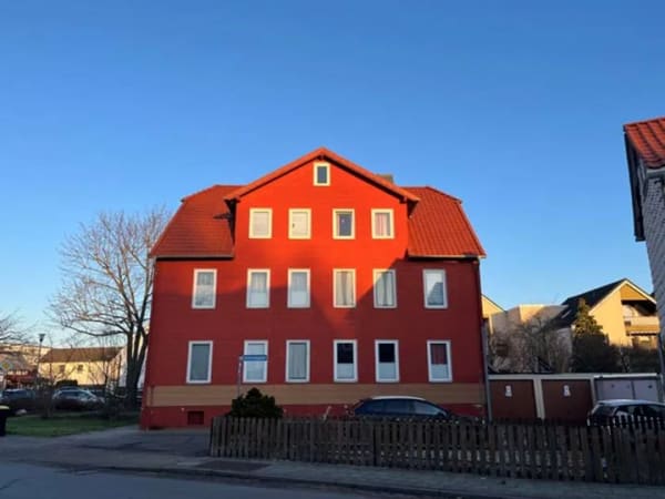 Immobilie in Wolfenbüttel - Gepflegtes, zentral gelegenes  Mehrfamilienhaus mit 6 Wohneinheiten, 2 Garagen  und Garten - Bild 2