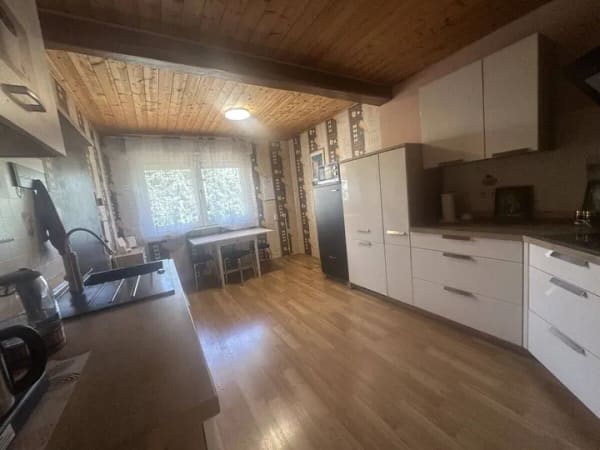 Immobilie in Guxhagen - Historisches Einfamilienhaus mit ca. 120 m² Wohnfläche in zentraler Lage von Guxhagen! - Bild 2