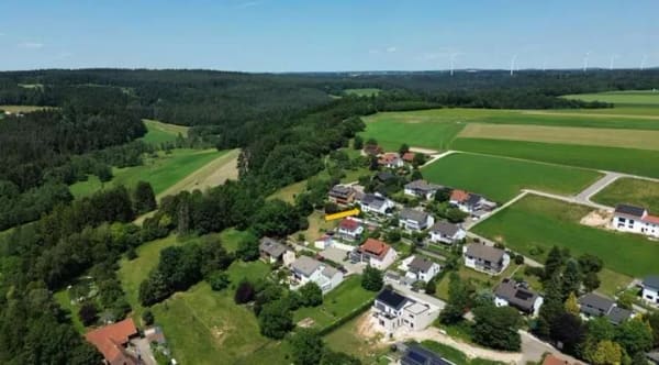 Immobilie in Deining - Traumhafter Fernblick für die große Familie - sofort frei!
Deining - Siegenhofen - Bild 1