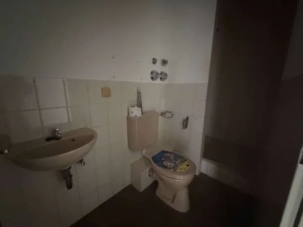 Immobilie in Lollar - Wo Wohnkomfort auf echte Substanz trifft! 🏡 - Bild 3