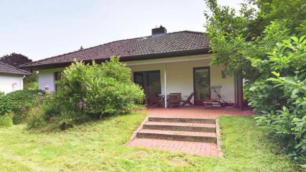 Immobilie in Großensee - Bungalow mit Vollkeller und Doppelgarage - Bild 2