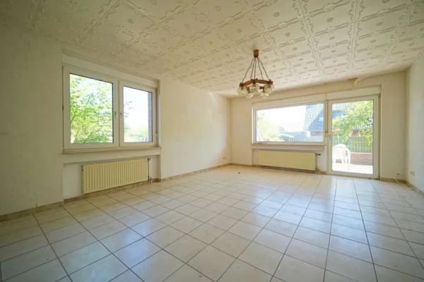 Immobilie in Wesel - Zweifamilienhaus mit viel Platz in Rheinnähe - Bild 2