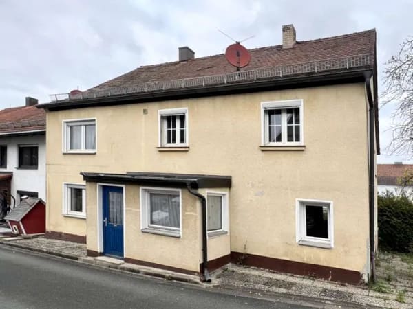 Immobilie in Eckental - Zweifamilienhaus in Eckental/Forth - vielseitig nutzbar - Bild 0