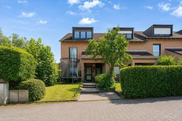 Immobilie in Sankt Augustin - Reihenendhaus mit separater Einliegerwohnung, Garten und flexiblem Nutzungskonzept - Bild 0