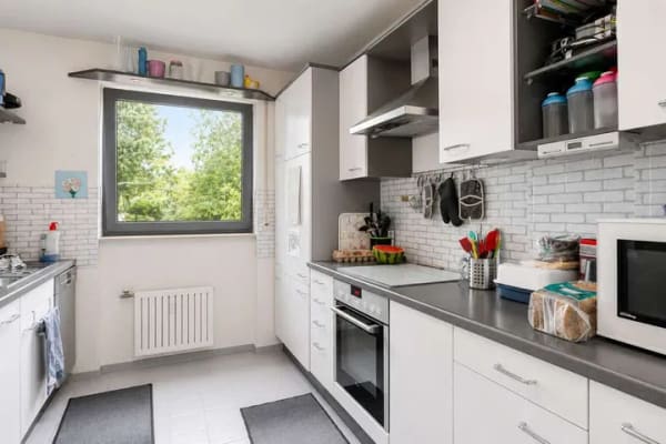 Immobilie in Sankt Augustin - Reihenendhaus mit separater Einliegerwohnung, Garten und flexiblem Nutzungskonzept - Bild 2