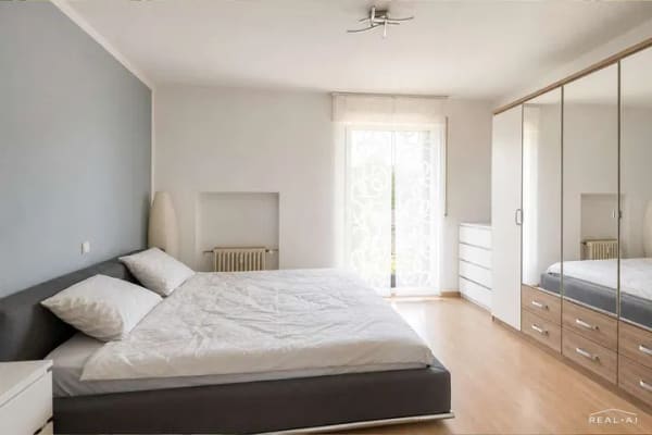 Immobilie in Sankt Augustin - Reihenendhaus mit separater Einliegerwohnung, Garten und flexiblem Nutzungskonzept - Bild 4