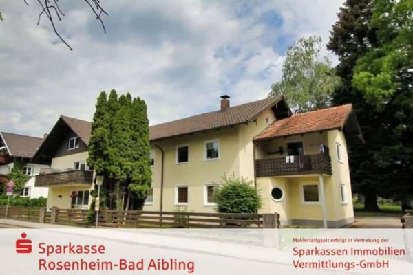 Immobilie in Bad Aibling - Vielfältiger Grundriss-Mix - breite Mieterstruktur - Bild 1