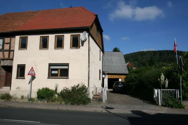 Immobilie in Schwarza - Einfamilienhaus mit Scheune und schönem Garten in Schwarza - Bild 0