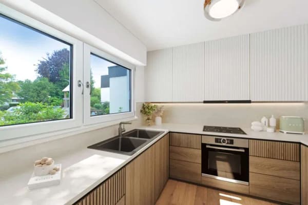 Immobilie in Zorneding - Reihenmittelhaus mit Südgarten und unverbaubarem Blick ins Grüne - Bild 2