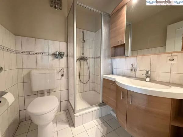 Immobilie in Husum - Helle 2-Zimmer-Wohnung mit Balkon – Perfekte Eigentumswohnung für Eigennutzer oder Kapitalanleger - Bild 3