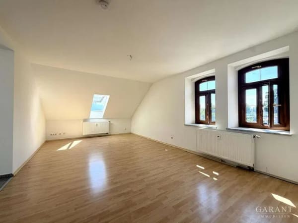 Immobilie in Kolbermoor - Wohnen im historischen Tonwerk - großzügige 4 Zimmer-Dachgeschoss-Wohnung mit Bergblick - Bild 0