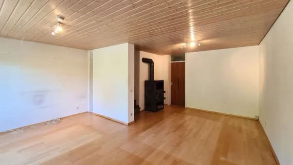Immobilie in Weissach - Gepflegtes Reihenmittelhaus in ruhiger Lage von Flacht! - Bild 2