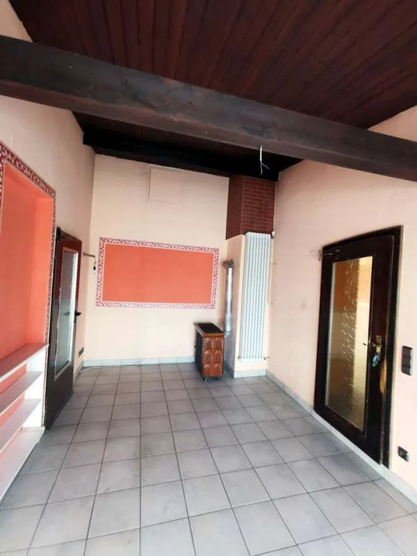 Immobilie in Vilsbiburg - Viel Potenzial in bester Wohnlage – Wohnhaus mit großem Wohnzimmer, Südterrasse und gr.Grundstück - Bild 2