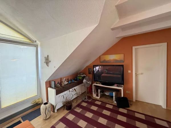 Immobilie in Hameln - Pfiffiges Dachstudio als grundsolide Kapitalanlage - Bild 3