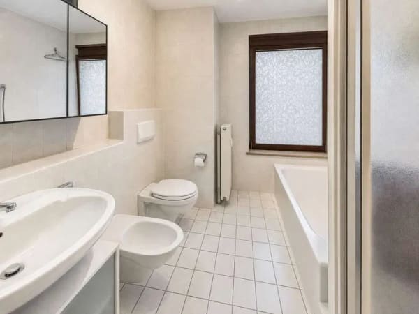 Immobilie in Unterhaching - Sonnige Dachterrassen-Wohnung in Unterhaching – solide vermietet, charmant gelegen,starkes Potenzial - Bild 4