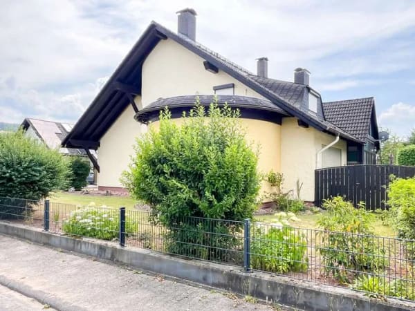 Immobilie in Großwallstadt - Refugium der Extraklasse auf parkähnlichem Anwesen - Bild 1