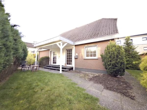 Immobilie in Klein Rönnau - Einfamilienhaus freistehend in Klein Rönnau - Bild 1
