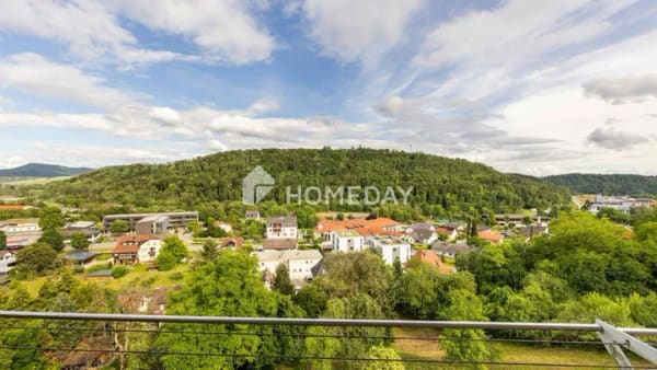 Immobilie in Stühlingen - Panoramablick über das Tal: Ihr neues Generationenhaus mit PV & starker Rendite - Bild 4
