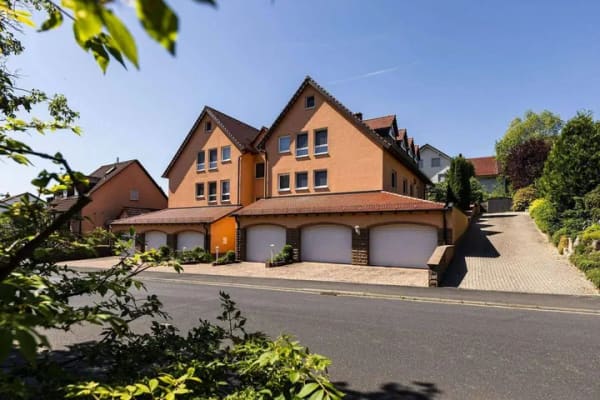 Immobilie in Güntersleben - Ein Zuhause zum Ankommen: Großzügiges Wohnen mit Garten  - Bild 4