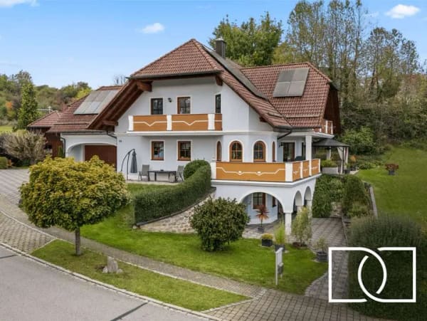 Immobilie in Alfeld - Herrschaftlich & Energieeffizient! Großzügiges Einfamilienhaus in idyllischer Alleinlage mit ELW - Bild 0