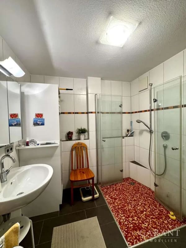 Immobilie in Dornstetten - Lichtdurchflutete 3,5-Zimmer-Wohnung mit Wintergarten-Balkon, Garage und Keller in Dornstetten - Bild 3
