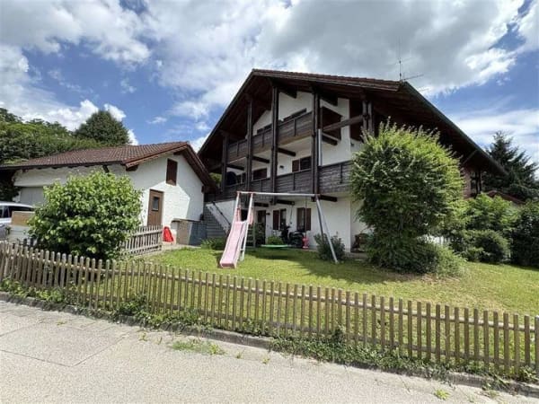 Immobilie in Rotthalmünster - Doppelhaushälfte mit Einliegerwohnung und Doppelgarage in Rotthalmünster - Bild 1