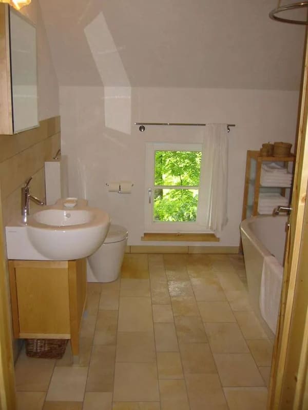 Immobilie in Heimenkirch - VIELSEITIGES MEHRFAMILIENHAUS MIT  GEWERBEMÖGLICHKEIT UND  AUSBAUPOTENZIAL - Bild 4