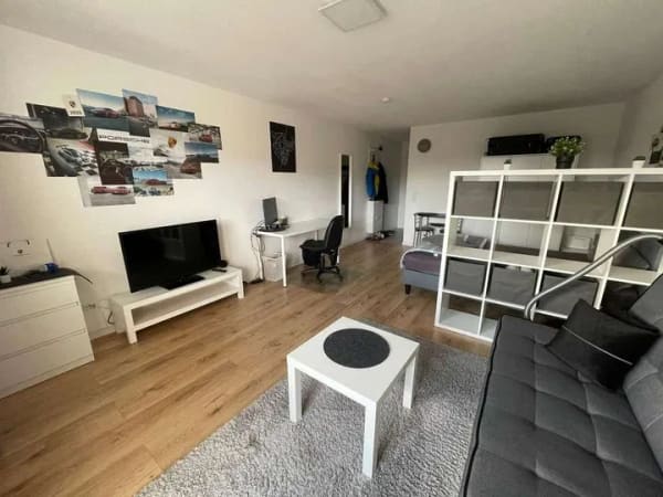 Immobilie in Heimsheim - Helle 1-Zimmer-Wohnung mit Balkon, Keller Außen-Stellplatzz - Bild 2