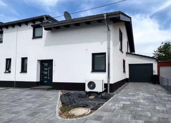 Immobilie in Gimbsheim - Moderne Neubau-DHH mit Energieeffizienz A+ am Eicher See in Gimbsheim – Südterrasse & Garage - Bild 0