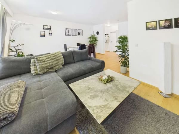 Immobilie in Friesenheim - Gepflegte 2-Zimmer-Wohnung in Oberschopfheim mit Terrasse & Garagenstellplatz! - Bild 2