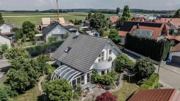 Immobilie in Kirchdorf an der Iller - Ruhiges Wohnen, großer Garten – das ideale Familienhaus - Bild 1