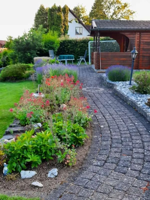 Immobilie in Wissen - Wissen, großes Wohnhaus (ZFH) mit schönem Garten in ruhiger Lage am Waldrand - Bild 4