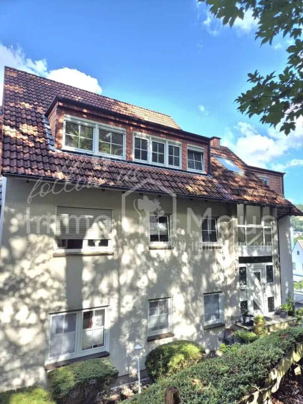 Immobilie in Werdohl - Gemütliches Wohnen mit Stil – Dachgeschosswohnung mit Garage - Bild 0