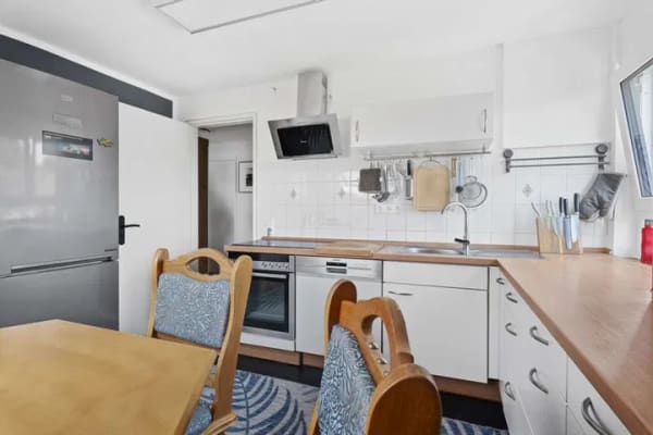 Immobilie in Erdmannhausen - Top-Kapitalanlage mit 5,64 % Rendite: Renovierte 3-Zi.-Wohnung in S-Bahn-Nähe von Erdmannhausen - Bild 2