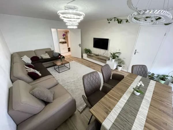 Immobilie in Erdmannhausen - Top-Kapitalanlage mit 4,84 % Rendite: Renovierte 4-Zi.-Wohnung mit Stellplatz und S-Bahn-Anbindung - Bild 2