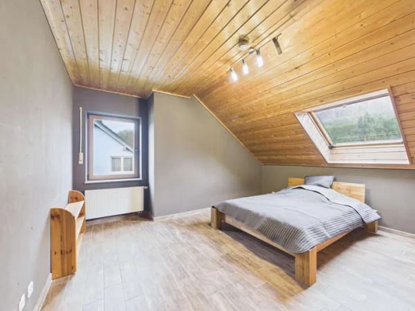 Immobilie in Netphen - Familienparadies mit Weitblick. Großzügiges Zweifamilienhaus mit Garten & Terrassen - Bild 3