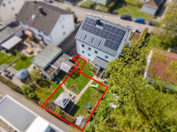 Immobilie in Tegernheim - Alternative zum Haus – Lichtdurchflutete 4,5-Zimmer-Wohnung im obersten Geschoss mit eigenem Garten - Bild 0