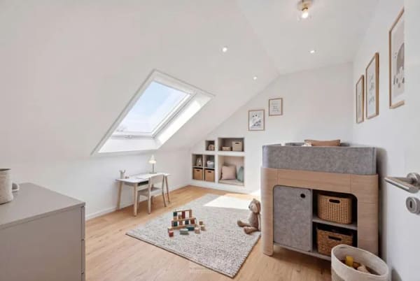 Immobilie in Tegernheim - Alternative zum Haus – Lichtdurchflutete 4,5-Zimmer-Wohnung im obersten Geschoss mit eigenem Garten - Bild 3