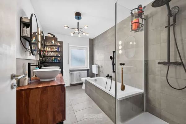 Immobilie in Tegernheim - Alternative zum Haus – Lichtdurchflutete 4,5-Zimmer-Wohnung im obersten Geschoss mit eigenem Garten - Bild 4
