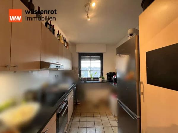 Immobilie in Eppertshausen - Modernisierte Dachgeschosswohnung mit Balkon, Stellplatz und Fußbodenheizung - Bild 3
