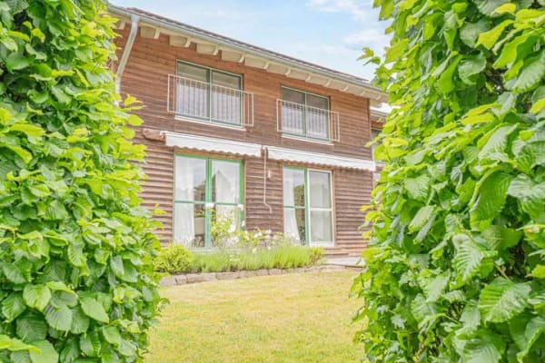 Immobilie in Neuenkirchen-Vörden - Holzhaus-Charme trifft Wohnkomfort in toller Lage - Bild 3