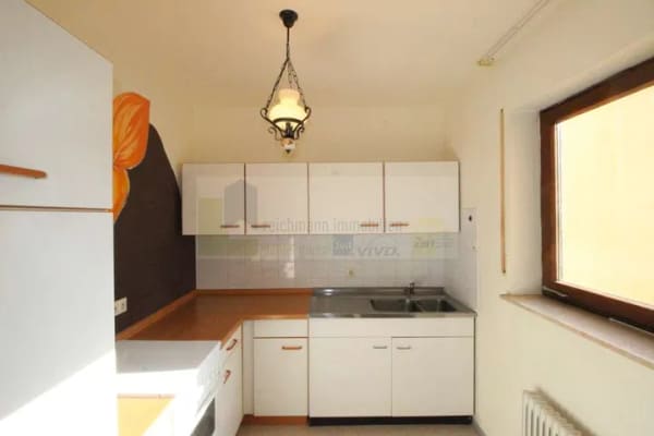 Immobilie in Bad Dürrheim - Charmante 2-Zimmer-Wohnung mit Balkon in ruhiger Zentrumslage von Bad Dürrheim! - Ideal zur Eigennut - Bild 3