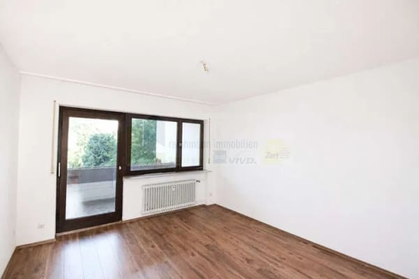 Immobilie in Bad Dürrheim - Charmante 2-Zimmer-Wohnung mit Balkon in ruhiger Zentrumslage von Bad Dürrheim! - Ideal zur Eigennut - Bild 4