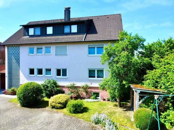 Immobilie in Crailsheim - Großzügiges Mehrfamilienhaus in ruhigem Wohnumfeld.. - Bild 1