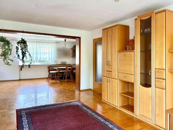 Immobilie in Crailsheim - Großzügiges Mehrfamilienhaus in ruhigem Wohnumfeld.. - Bild 3