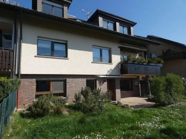 Immobilie in Ispringen - Ispringen - beste Wohnlage - attraktive 3-Zimmer-Gartenwohnung mit Terrasse u.  Gartenanteil! - Bild 0