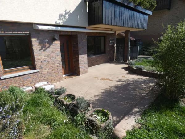 Immobilie in Ispringen - Ispringen - beste Wohnlage - attraktive 3-Zimmer-Gartenwohnung mit Terrasse u.  Gartenanteil! - Bild 1