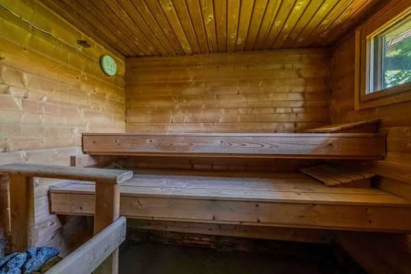 Immobilie in Tutzing - Baugrundstück mit vielseitig nutzbarem Gebäudebestand in ruhiger Lage - Bild 4